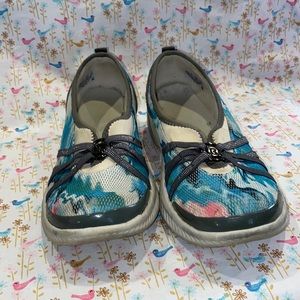 Bzees Womens 8.5